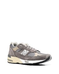 dunkelgraue Sportschuhe von New Balance