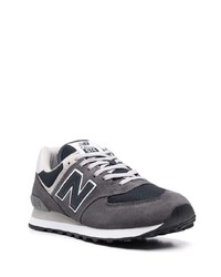 dunkelgraue Sportschuhe von New Balance