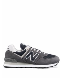 dunkelgraue Sportschuhe von New Balance