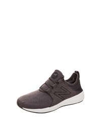 dunkelgraue Sportschuhe von New Balance