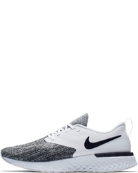 dunkelgraue Sportschuhe von Nike