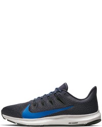 dunkelgraue Sportschuhe von Nike