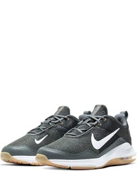 dunkelgraue Sportschuhe von Nike
