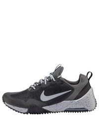 dunkelgraue Sportschuhe von Nike Sportswear