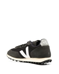 dunkelgraue Sportschuhe von Veja