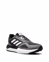 dunkelgraue Sportschuhe von adidas