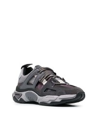 dunkelgraue Sportschuhe von Diesel