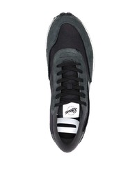 dunkelgraue Sportschuhe von Diesel