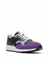 dunkelgraue Sportschuhe von Diadora