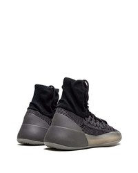 dunkelgraue Sportschuhe von adidas YEEZY