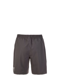 dunkelgraue Sportshorts von Under Armour