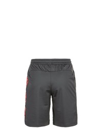 dunkelgraue Sportshorts von Under Armour