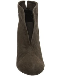 dunkelgraue Stiefel von Carvela