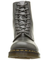 dunkelgraue Stiefel von Dr. Martens