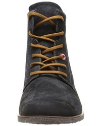 dunkelgraue Stiefel von Nobrand