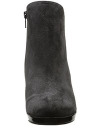 dunkelgraue Stiefel von STUDIO PALOMA