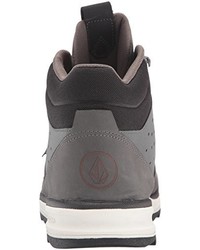 dunkelgraue Stiefel von Volcom