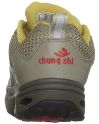 dunkelgraue Turnschuhe von Chung Shi