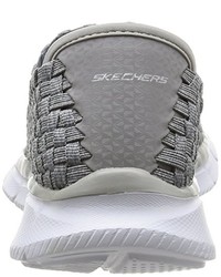 dunkelgraue Turnschuhe von Skechers