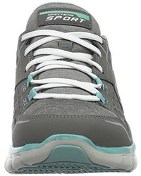 dunkelgraue Turnschuhe von Skechers