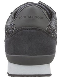 dunkelgraue Turnschuhe von Sofie Schnoor