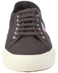 dunkelgraue Turnschuhe von Superga