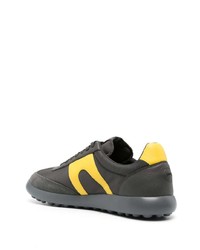 dunkelgraue verzierte Wildleder niedrige Sneakers von Camper