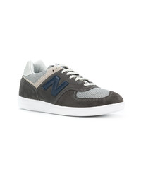 dunkelgraue Wildleder niedrige Sneakers von New Balance