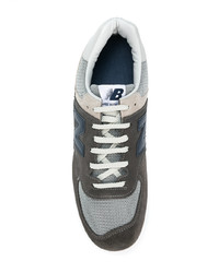 dunkelgraue Wildleder niedrige Sneakers von New Balance