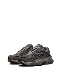 dunkelgraue Wildleder niedrige Sneakers von New Balance