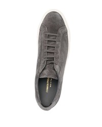 dunkelgraue Wildleder niedrige Sneakers von Common Projects