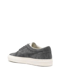 dunkelgraue Wildleder niedrige Sneakers von Common Projects