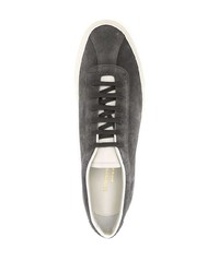 dunkelgraue Wildleder niedrige Sneakers von Common Projects