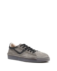 dunkelgraue Wildleder niedrige Sneakers von Moma