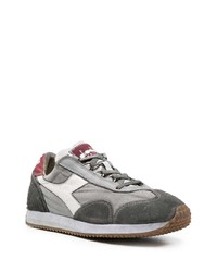 dunkelgraue Wildleder niedrige Sneakers von Diadora