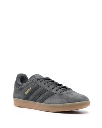 dunkelgraue Wildleder niedrige Sneakers von adidas