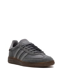 dunkelgraue Wildleder niedrige Sneakers von adidas