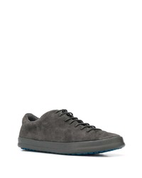 dunkelgraue Wildleder niedrige Sneakers von Camper