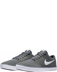 dunkelgraue Wildleder niedrige Sneakers von Nike SB