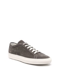 dunkelgraue Wildleder niedrige Sneakers von Common Projects