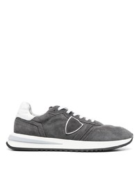 dunkelgraue Wildleder niedrige Sneakers von Philippe Model Paris