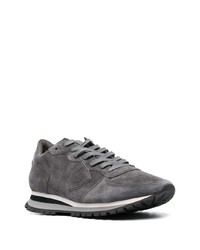 dunkelgraue Wildleder niedrige Sneakers von Philippe Model Paris