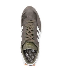 dunkelgraue Wildleder niedrige Sneakers von adidas