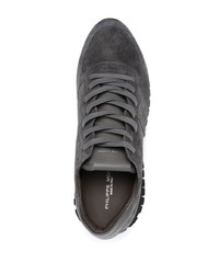 dunkelgraue Wildleder niedrige Sneakers von Philippe Model Paris