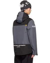 dunkelgraue Windjacke von AAPE BY A BATHING APE