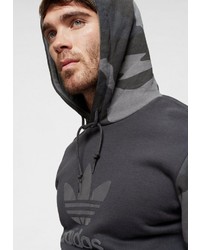 dunkelgrauer Camouflage Pullover mit einem Kapuze von adidas Originals