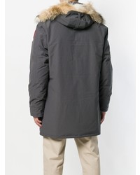 dunkelgrauer Daunenmantel von Canada Goose