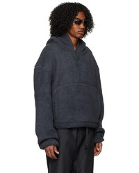 dunkelgrauer Fleece-Pullover mit einem Kapuze von Entire studios