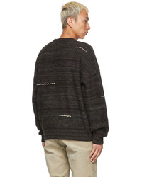 dunkelgrauer horizontal gestreifter Pullover mit einem Rundhalsausschnitt von VISVIM