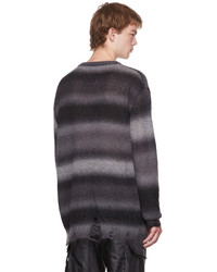 dunkelgrauer horizontal gestreifter Pullover mit einem Rundhalsausschnitt von Song For The Mute